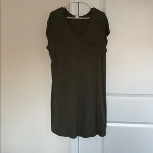 Green, shirt sleeve dress